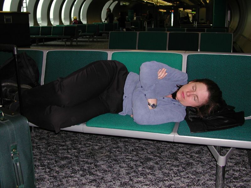 01 - Lisa at Heathrow.jpg